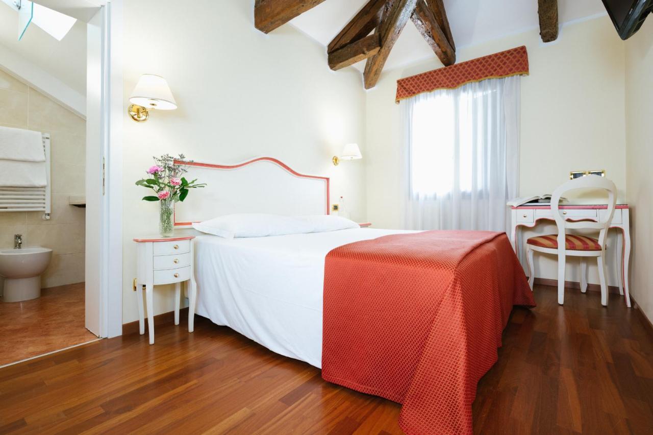 Hotel Do Pozzi Venezia Esterno foto