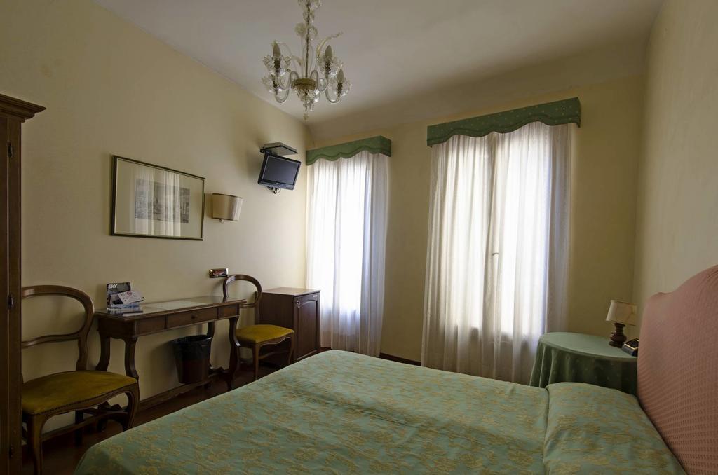 Hotel Do Pozzi Venezia Esterno foto