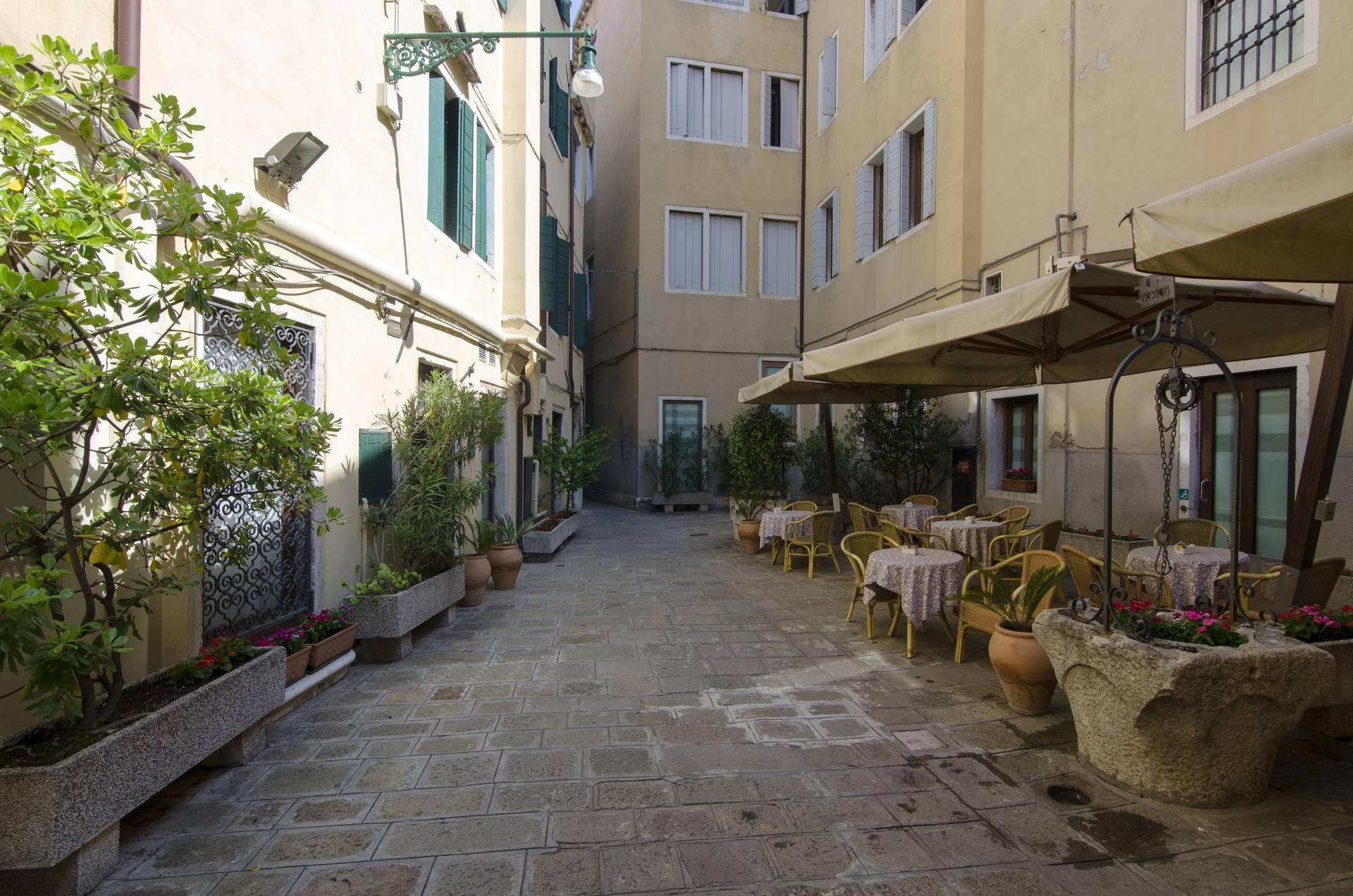 Hotel Do Pozzi Venezia Esterno foto