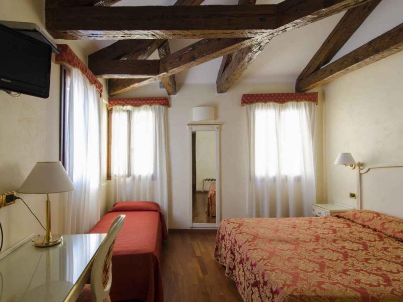 Hotel Do Pozzi Venezia Esterno foto
